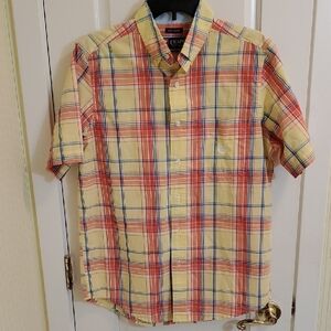 Chaps Men's Vibrant Plaid Button-Down Shirt